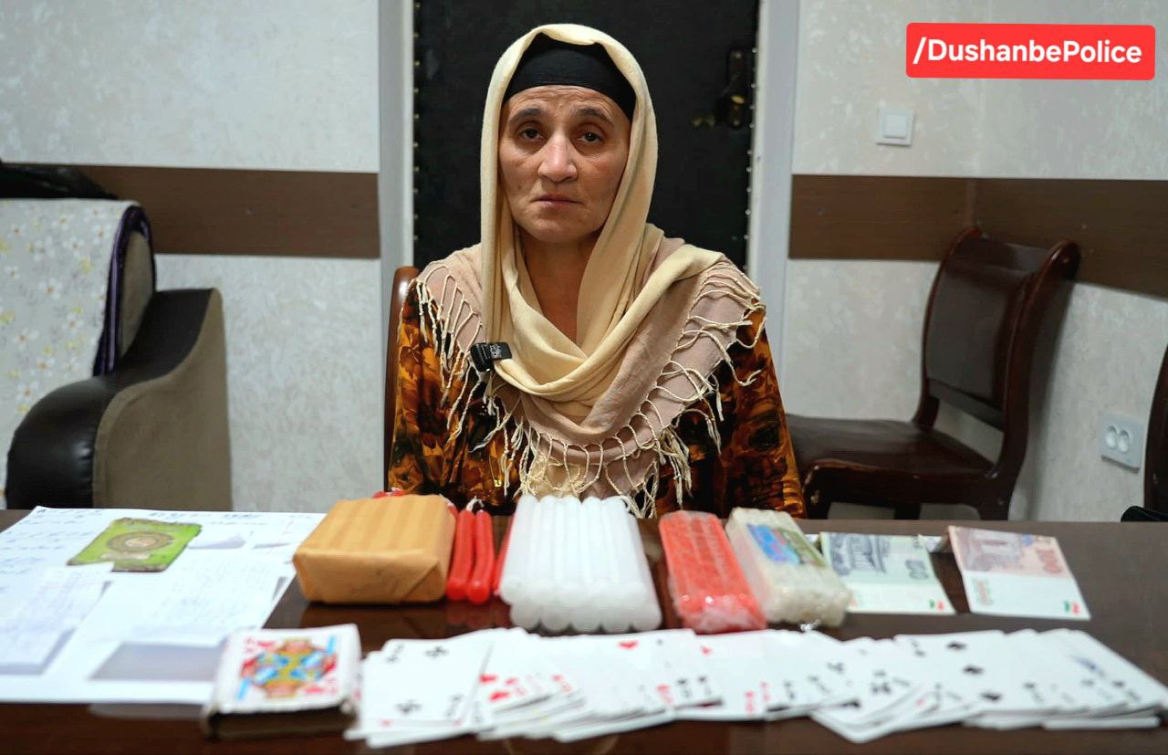 امرأة اعتقلت مرة أخرى في دوشنبه بتهمة العرافة