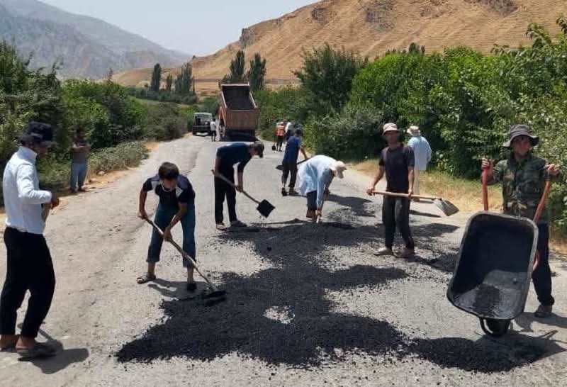 بدأت أعمال إصلاح 50 كيلومترًا من الطريق المؤدي إلى الحدود مع أوزبكستان في جيسار