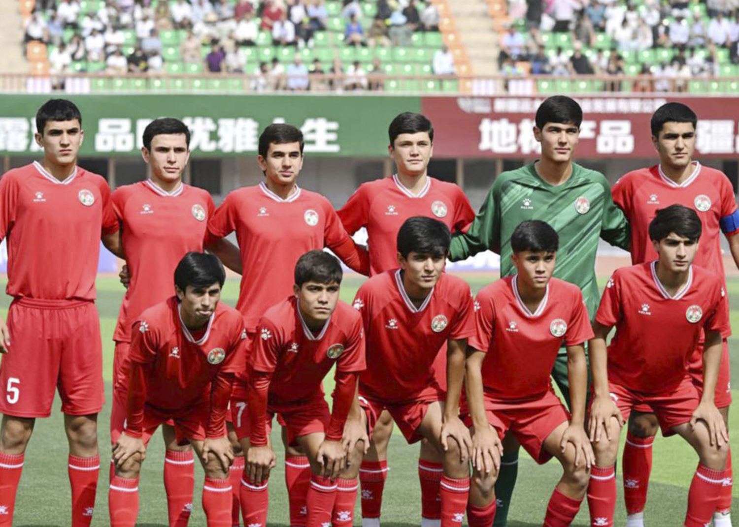 حصل فريق أكاديمية كرة القدم FFT على المركز الثاني في بطولة كأس كاشغر في الصين
