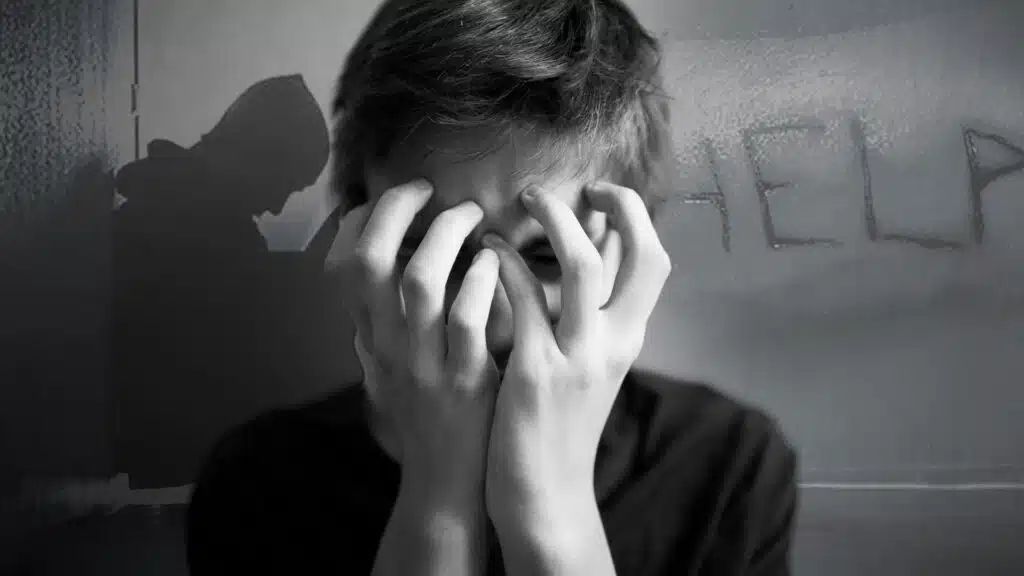 تسجيل أكثر من 100 حالة انتحار بين النساء في طاجيكستان خلال ستة أشهر