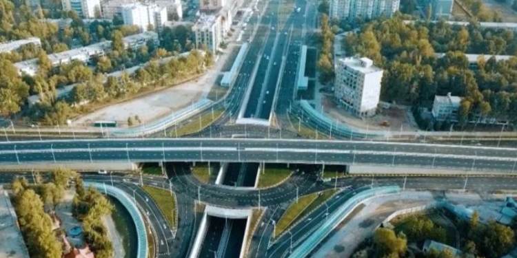 سيتم بناء سبعة جسور علوية في العاصمة باستخدام 58 مليون دولار من أموال المنحة.