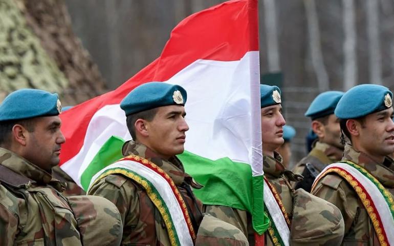 وقع رئيس طاجيكستان مرسوما بشأن تسريح المواطنين إلى الاحتياط والتجنيد الخريفي للمواطنين للخدمة العسكرية.
