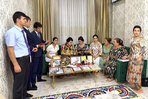أقيمت في دوشانبي مسابقتا "أفضل الزوجين" و"الطفل فرحة للوالدين".
