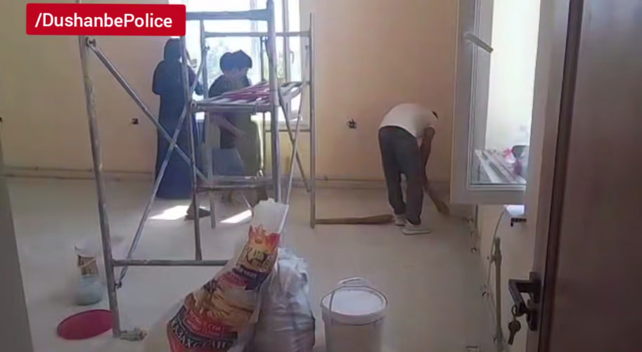 وفي دوشانبي، صدرت أحكام على الأشخاص الذين ثبتت إدانتهم بالتشرد والتسول بأداء خدمة مجتمعية.
