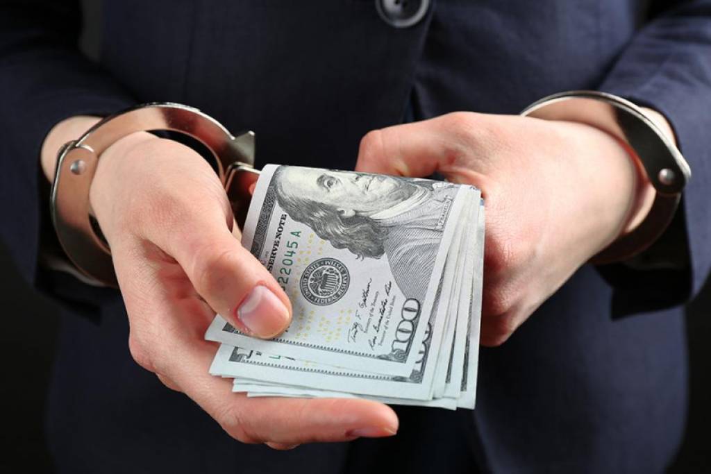 تم القبض على أحد سكان سبتة لقيامه بمعاملات مالية غير قانونية.