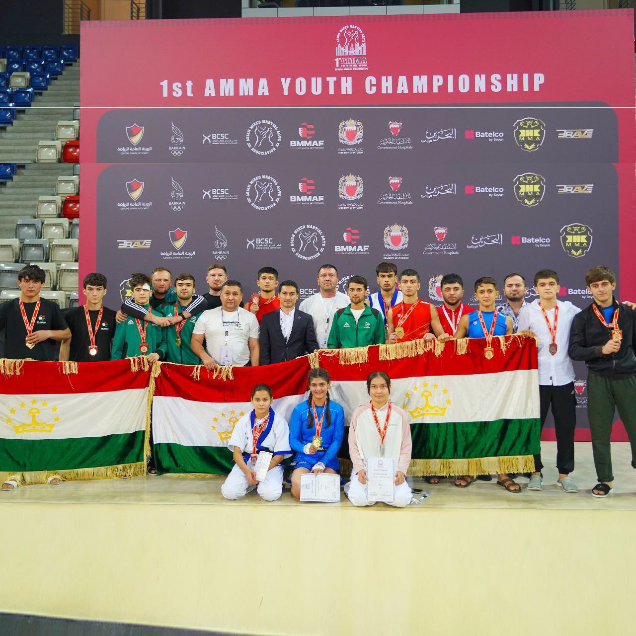 فاز منتخب الشباب الطاجيكي للفنون القتالية المختلطة بـ13 ميدالية وفاز ببطولة آسيا في البحرين.