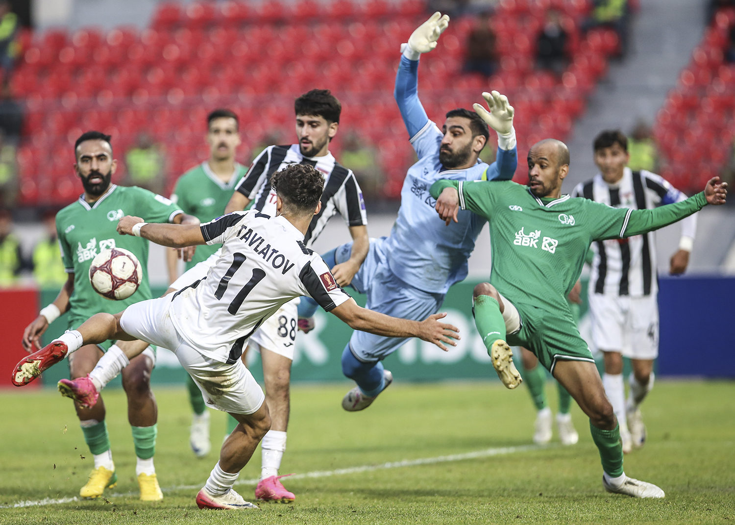 خسر فريق ريغار تاداز أمام العربي في الجولة الثانية من دوري التحدي الآسيوي 2025/26.