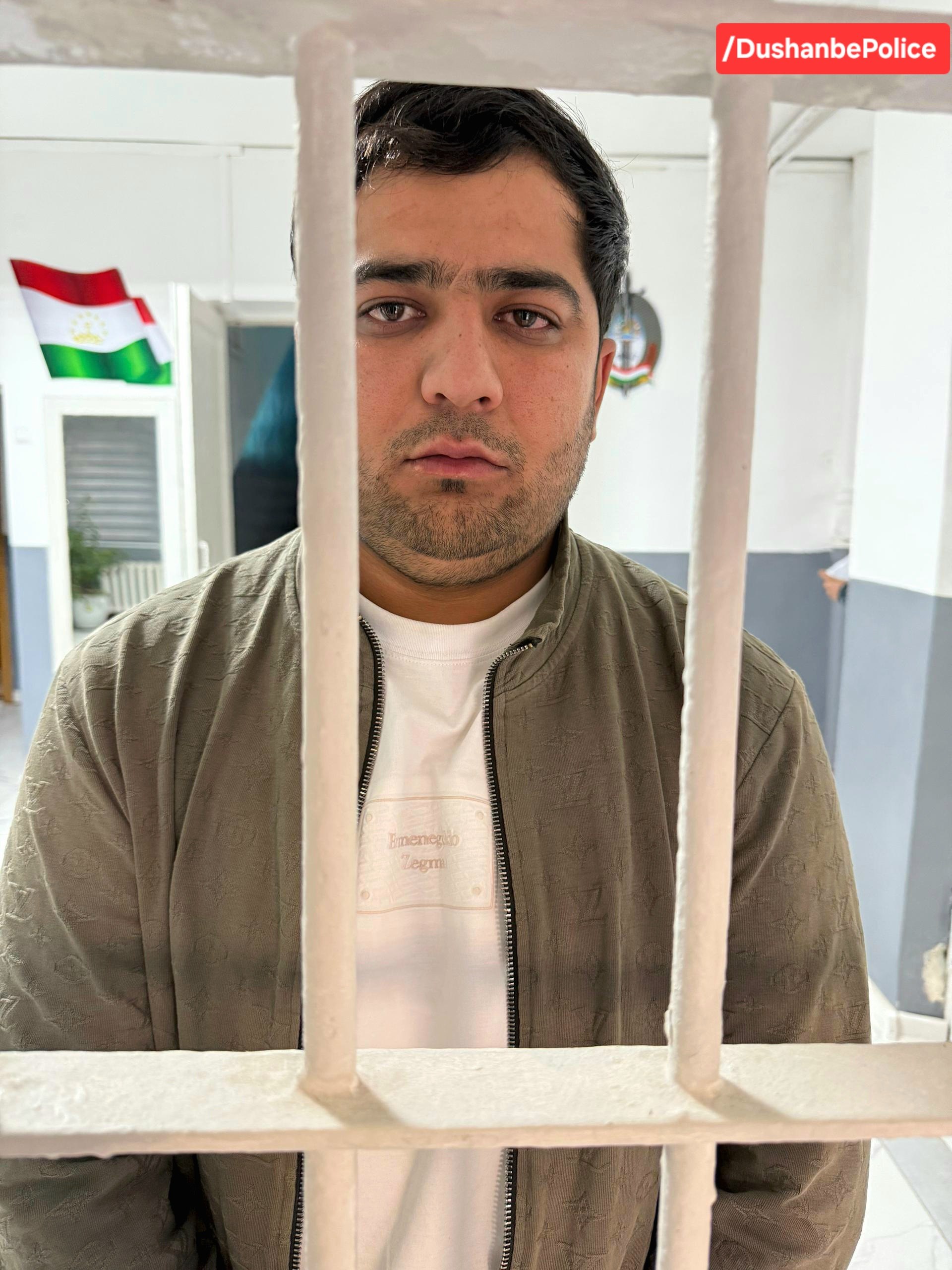 تم القبض على رجل في دوشانبي بتهمة الشغب البسيط والسلوك الوقح على الطريق.