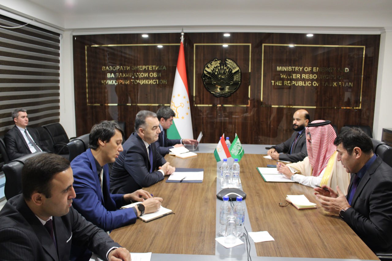 اتفقت طاجيكستان والمملكة العربية السعودية على تنفيذ مشاريع مشتركة في مجال إدارة الطاقة والموارد المائية.