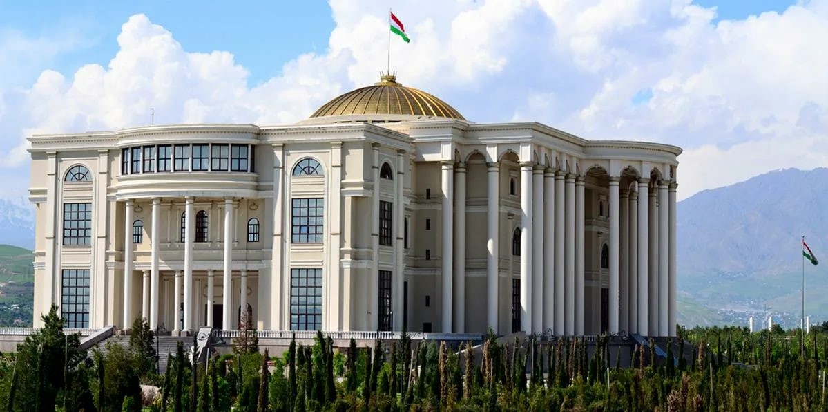إمام علي رحمان يعرب عن تعازيه لفيتنام في ضحايا الفيضانات