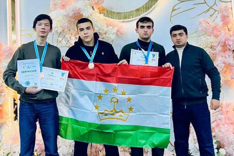 حقق فريق طاجيكستان المركز الثالث في أولمبياد تكنولوجيا المعلومات الأوراسي السابع عشر في ألماتي.