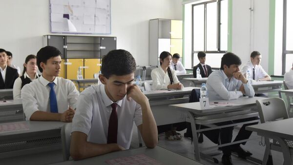 تُدرّس 16 لغة أجنبية في جامعات طاجيكستان.