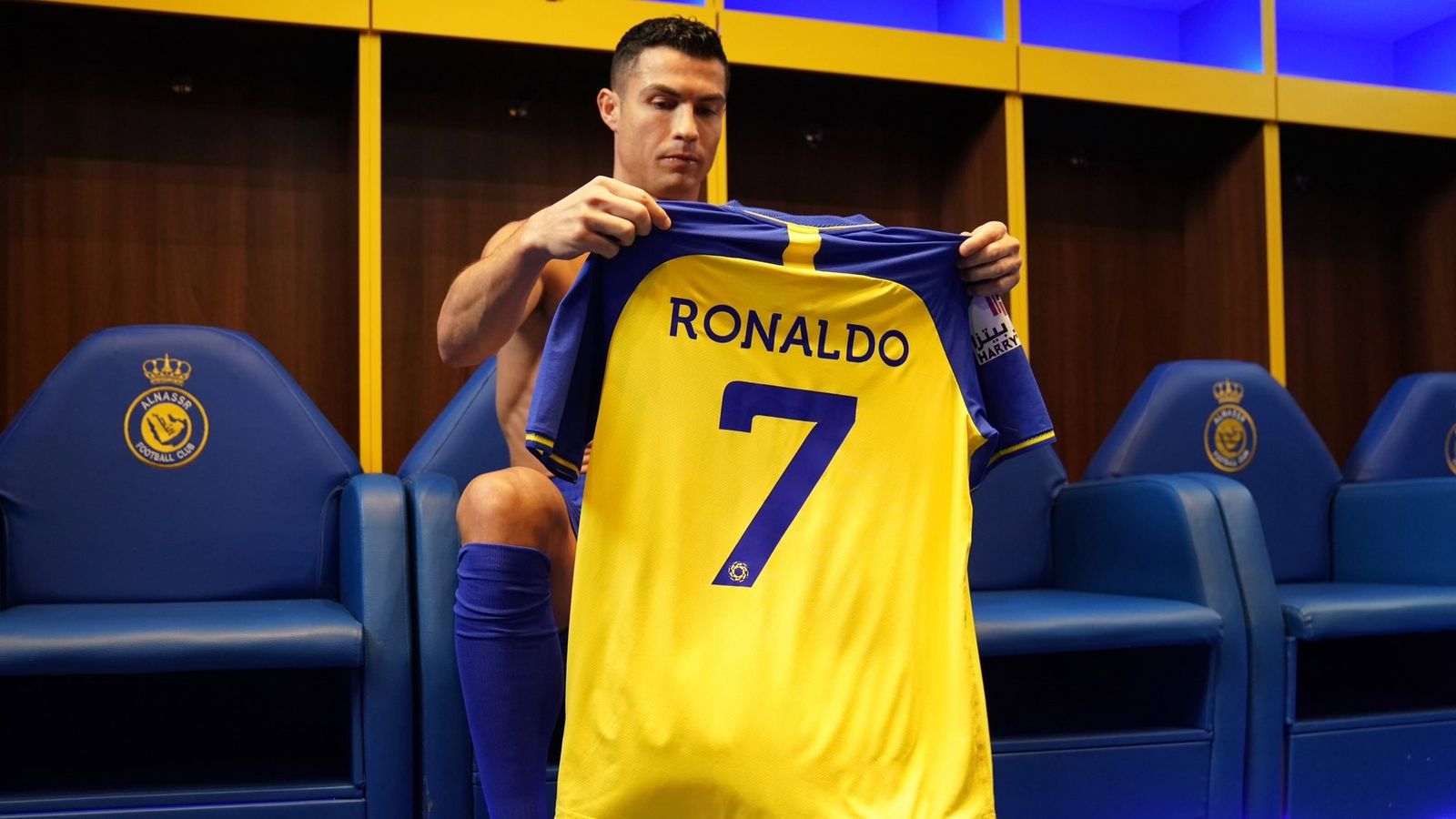 سيعتزل كريستيانو رونالدو في عام 2027