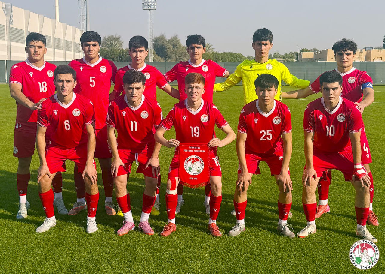 فاز منتخب طاجيكستان للشباب تحت 17 عامًا على منتخب السعودية في دبي.