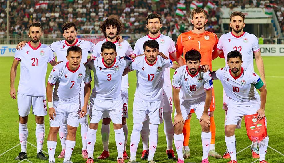 صعد المنتخب الوطني الطاجيكي إلى المركز المئة في تصنيف الفيفا.