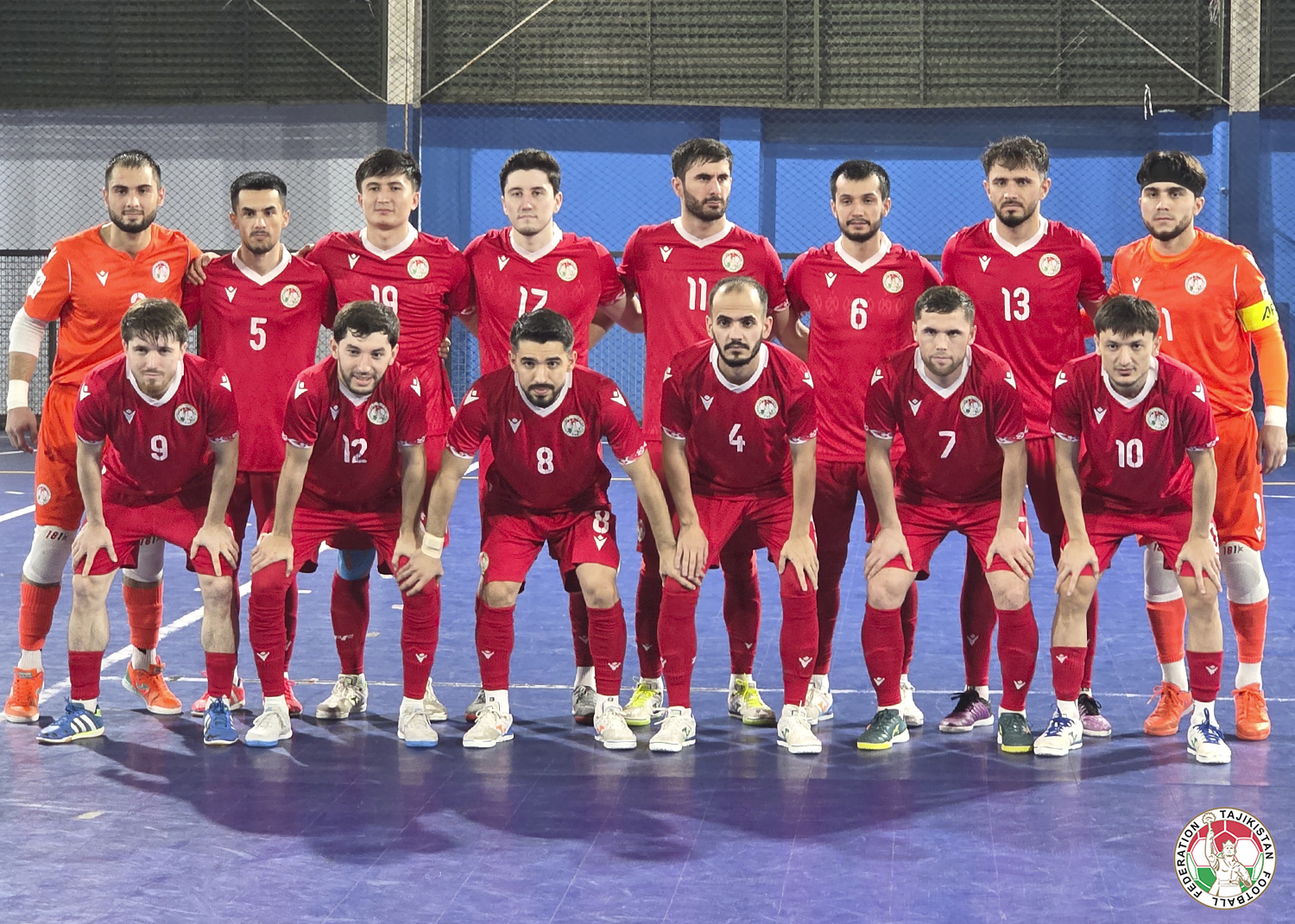 لعب منتخب طاجيكستان الوطني لكرة الصالات مباراتين وديتين في جاكرتا.