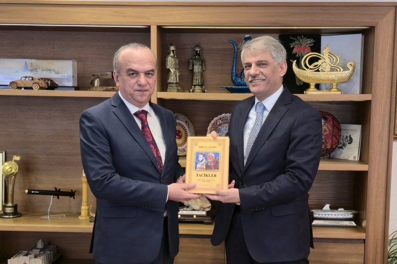 ناقشت طاجيكستان وتركيا توسيع التعاون في مجال السياحة