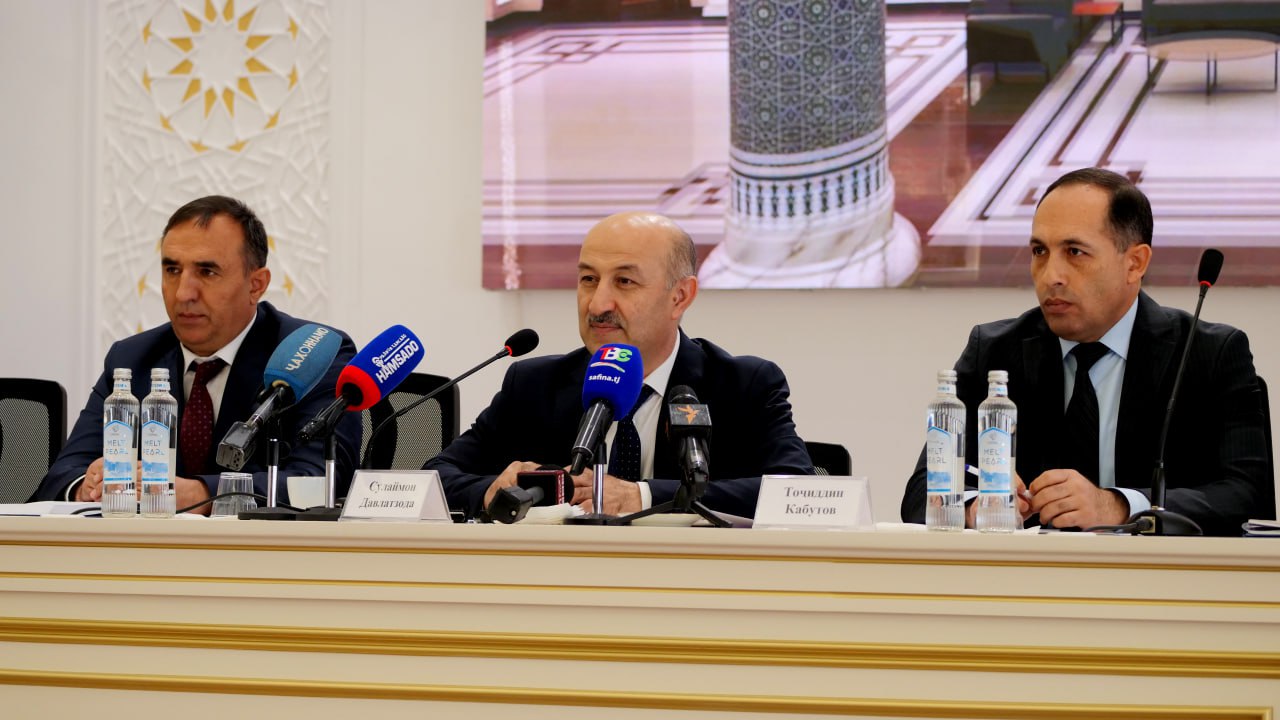في طاجيكستان، تم تحليل آلاف المواد الدينية في عام 2025.