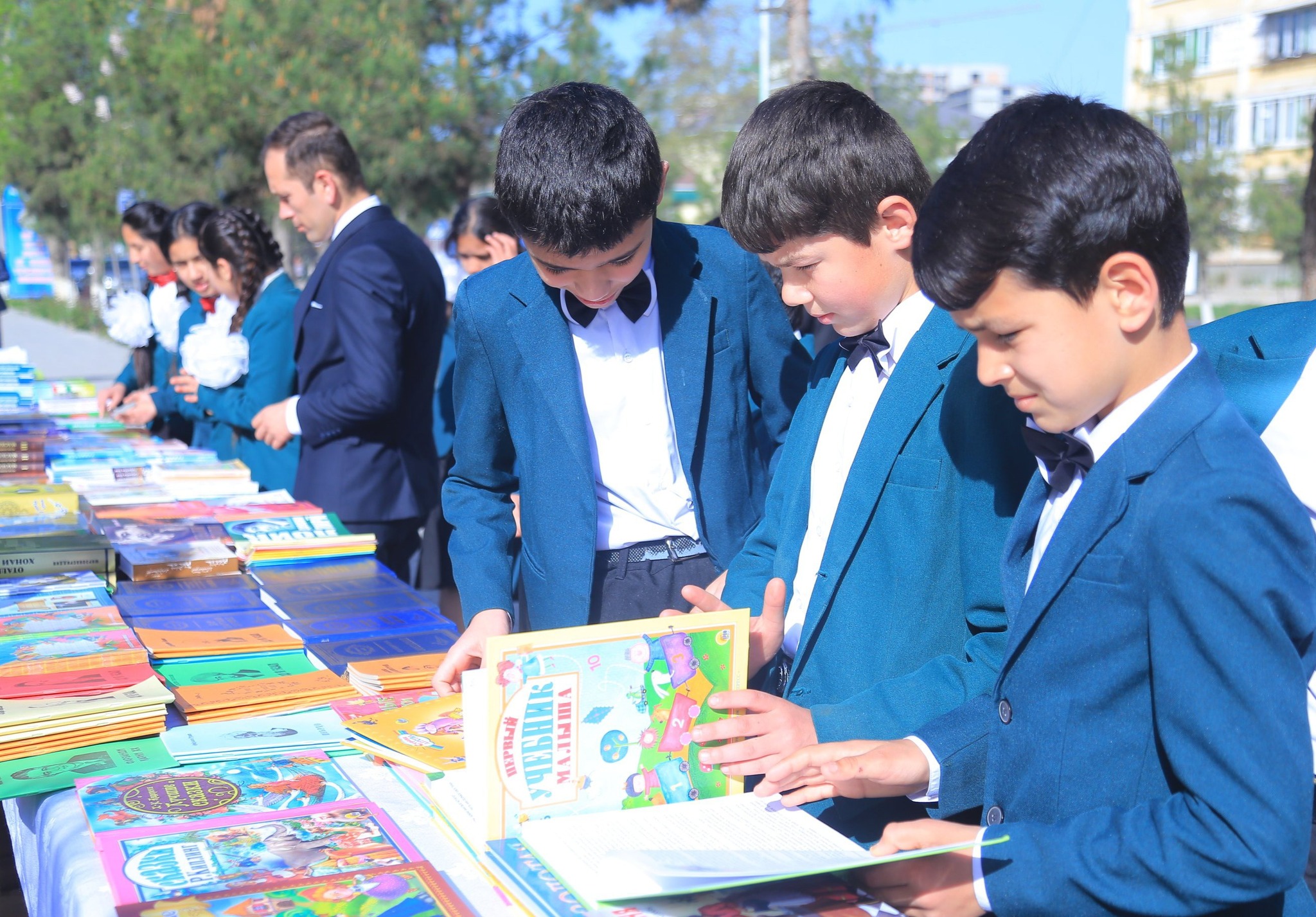 يقام مهرجان أسبوع كتاب الطفل في طاجيكستان.