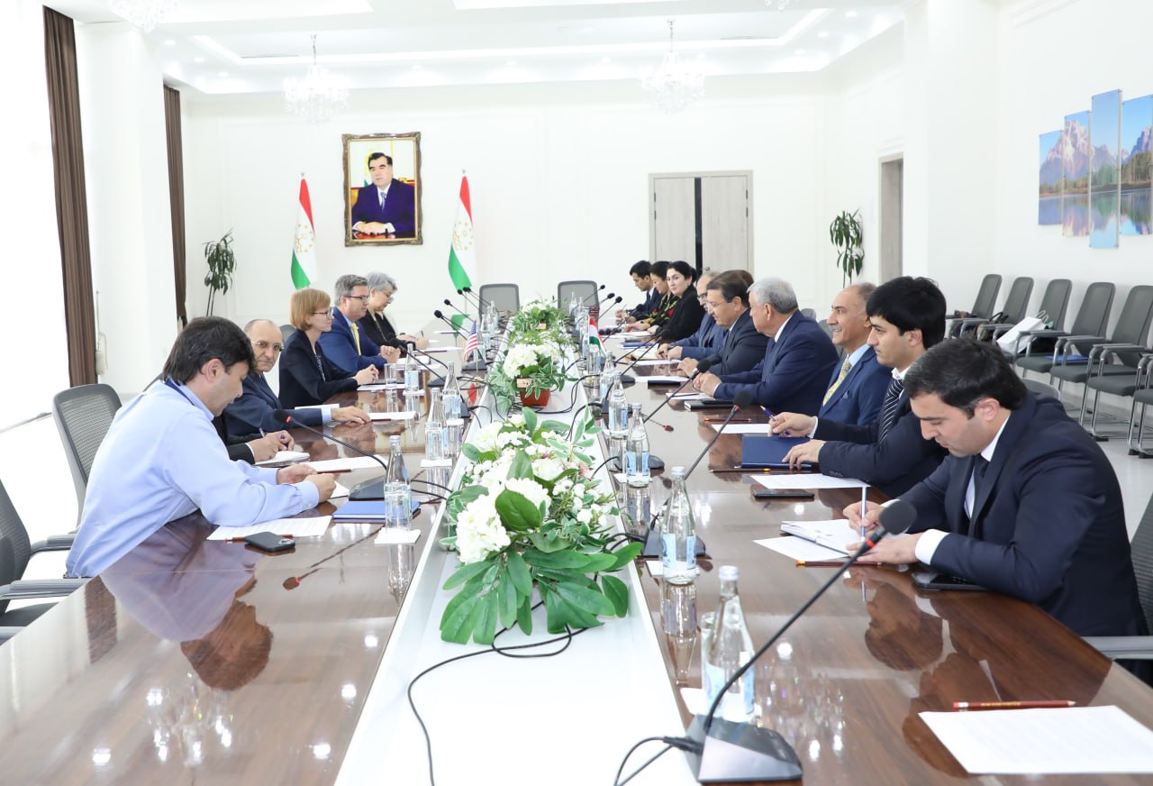 وقّعت طاجيكستان والولايات المتحدة مذكرة تفاهم بشأن الرعاية الصحية