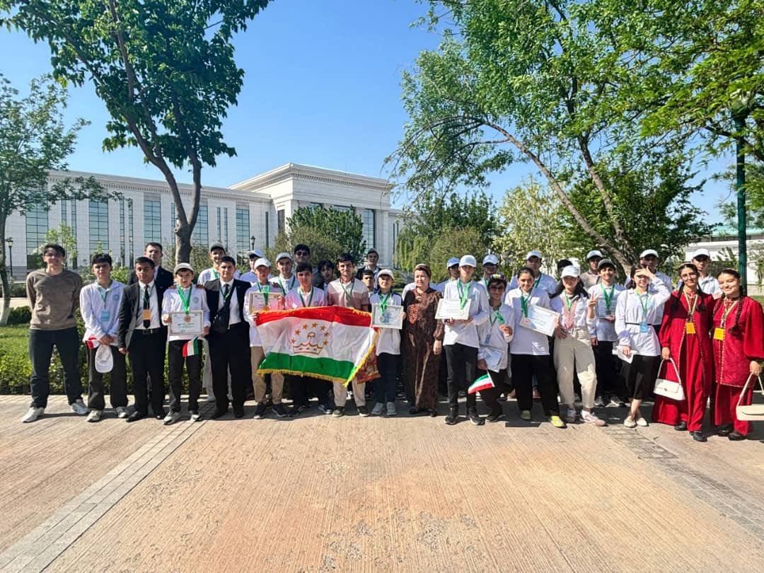 فاز طلاب المدارس الطاجيكية بـ 15 ميدالية في أولمبياد الرياضيات الدولي في عشق آباد.