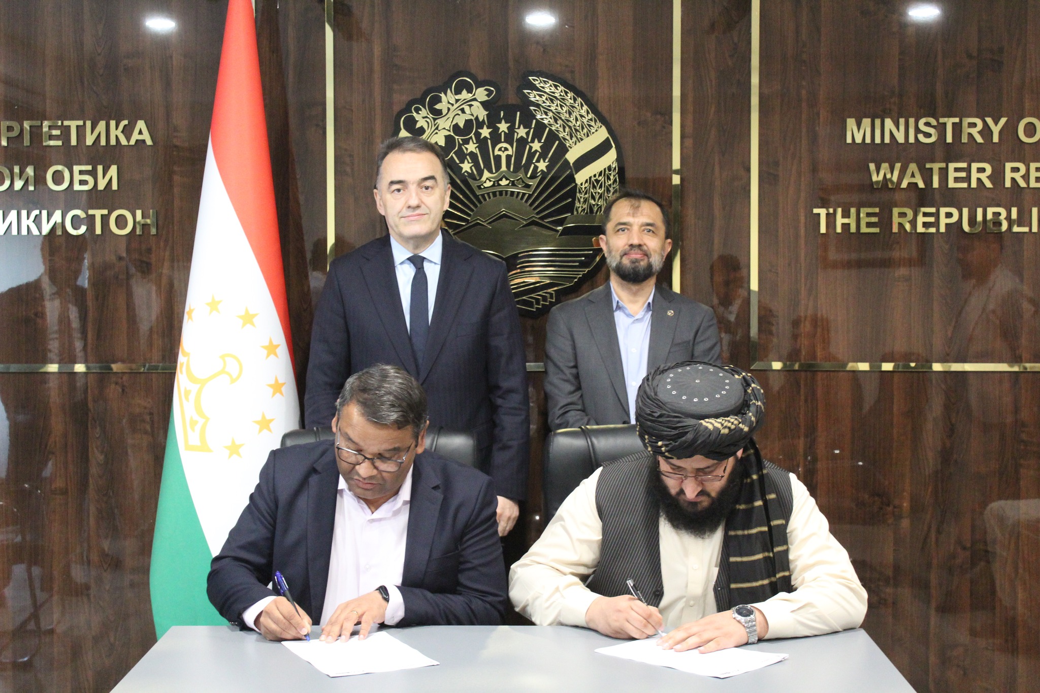 سيبدأ مشروع الطاقة CASA-1000 التشغيل التجاري في صيف عام 2027.