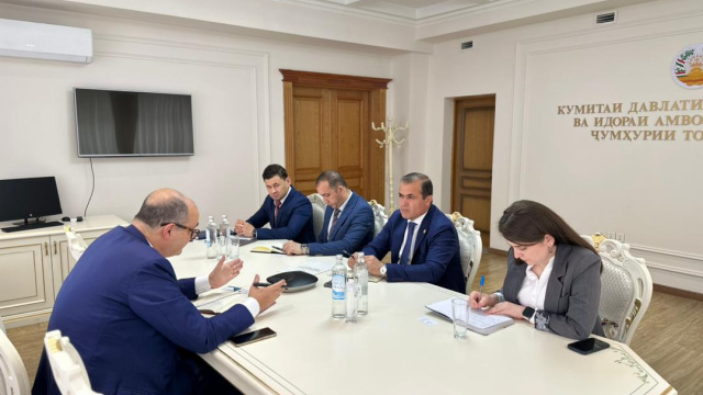 ناقشت طاجيكستان التعاون الاستثماري مع الولايات المتحدة ومصر وإيطاليا.