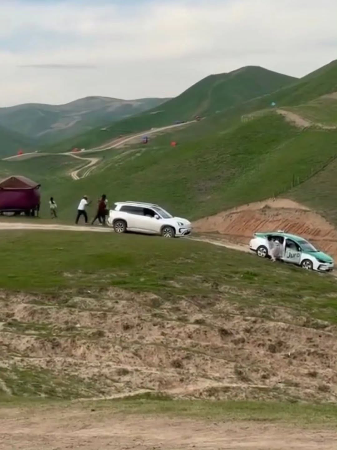 انتهى نزاع بين الشباب في منطقة خوروسون بالاعتقالات.