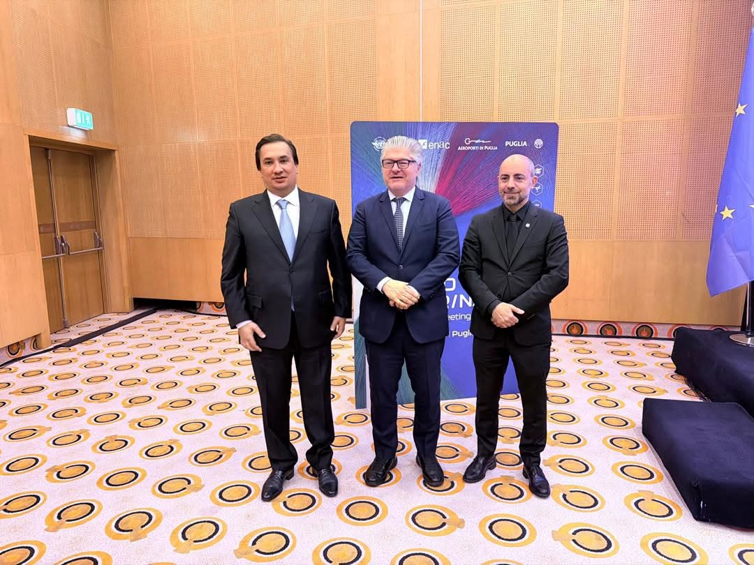 أجرى رئيس هيئة الطيران المدني في طاجيكستان محادثات حول تطوير حركة النقل الجوي الدولي.