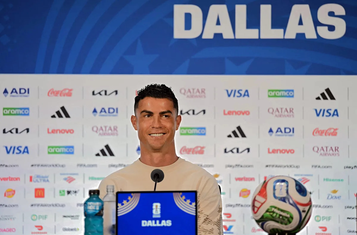 رونالدو يقول إن كأس العالم 2026 سيكون الأخير له.