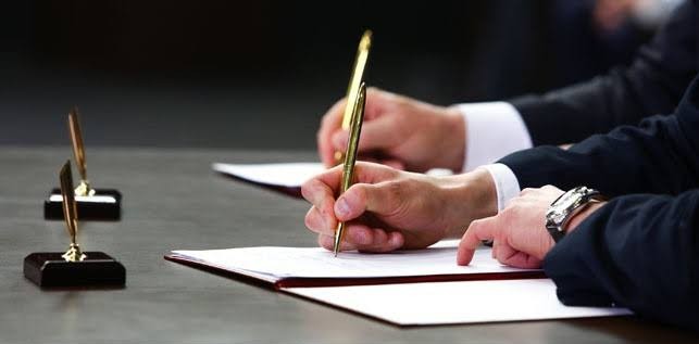 وقّعت الشركات الطاجيكية أكثر من 400 اتفاقية تعاون مع شركاء أجانب في غضون ستة أشهر.