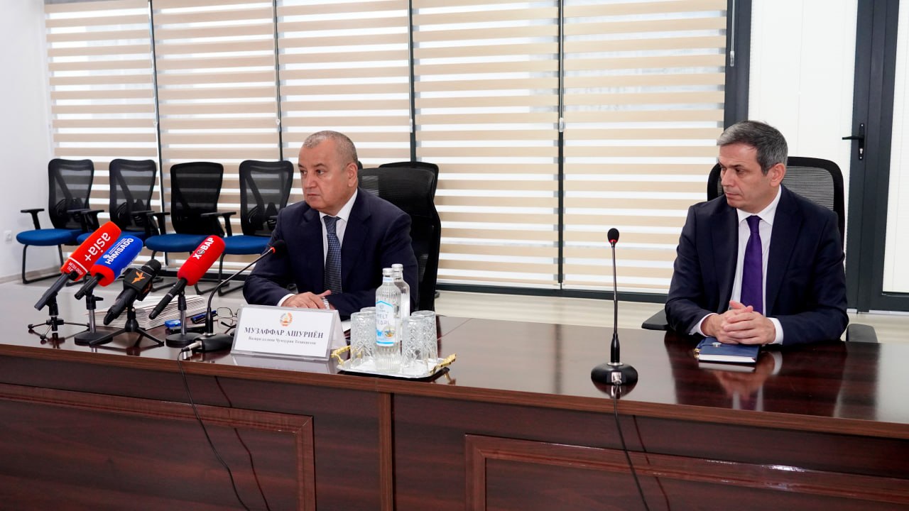 على مدى الأشهر الستة الماضية، حددت وزارة العدل في طاجيكستان عوامل مسببة للفساد في 24 وثيقة ورفضت تسجيل 29 عملاً.